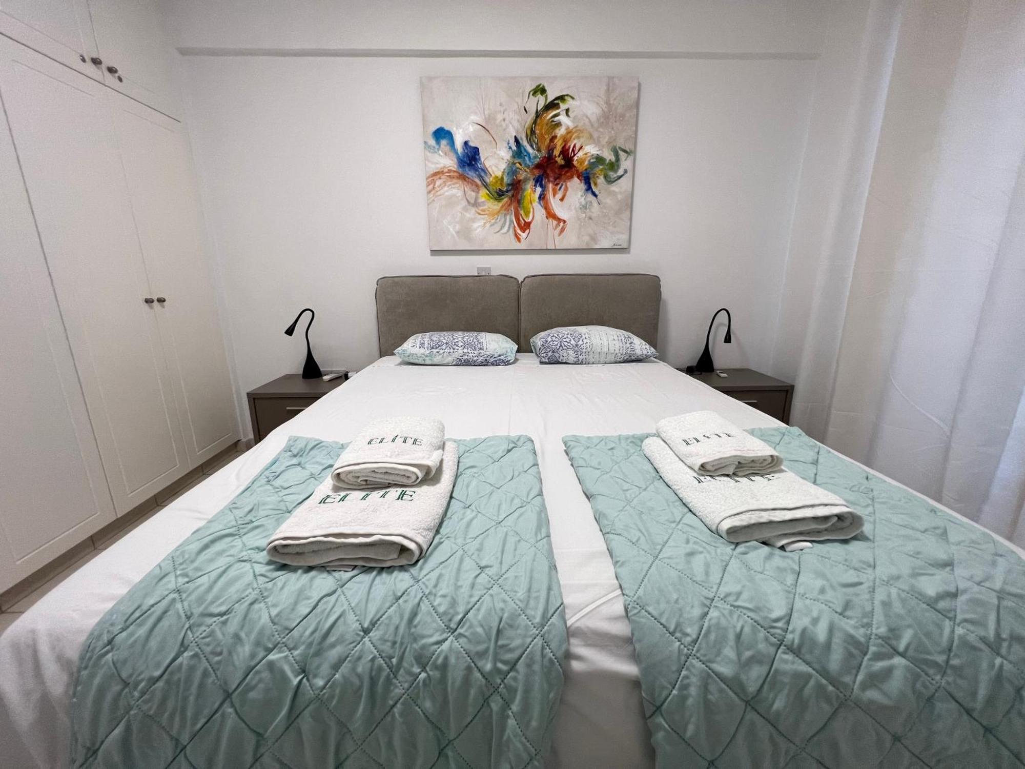 Cozy Apartment In Paphos Beautiful Complex Exteriör bild