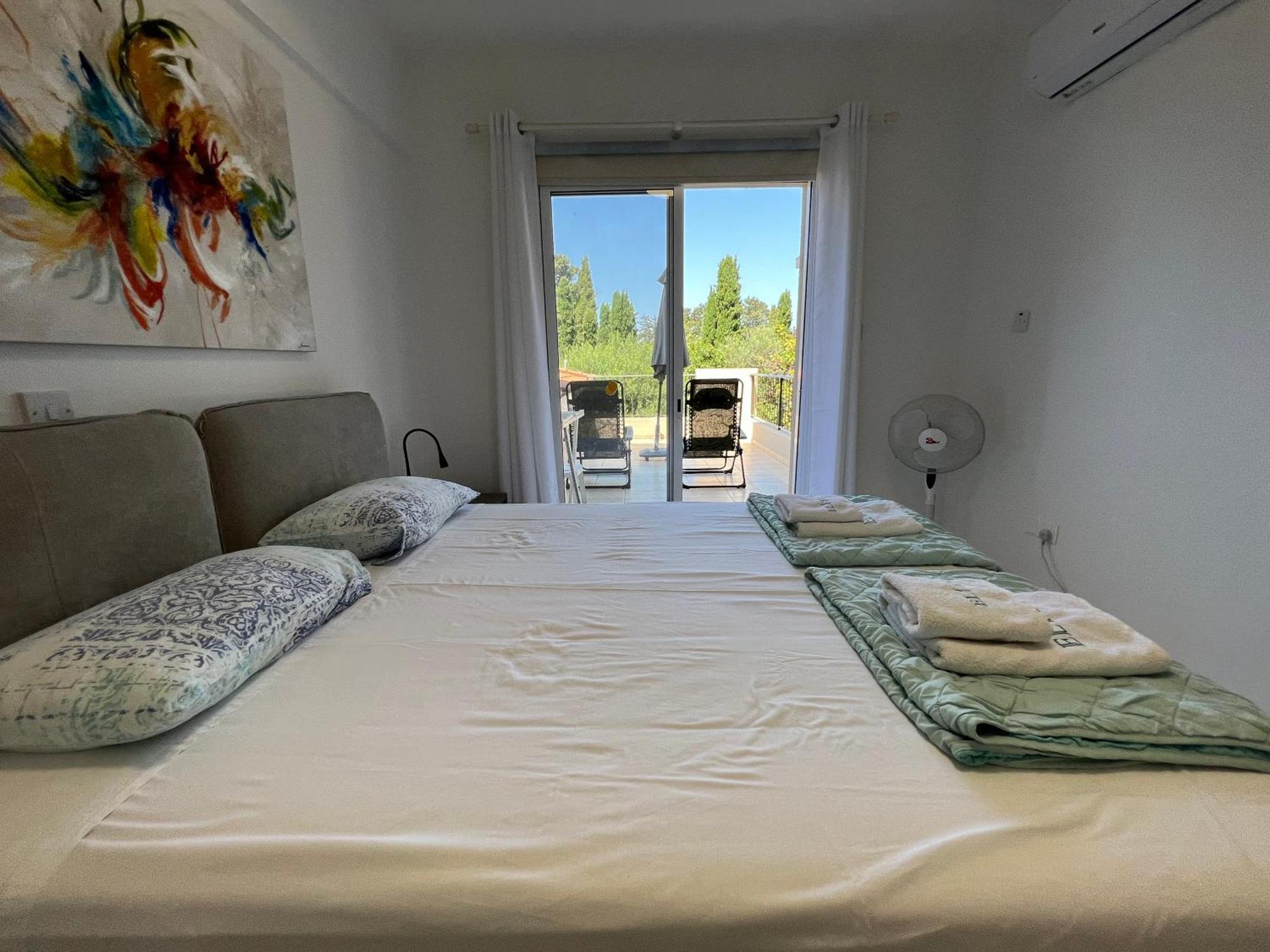 Cozy Apartment In Paphos Beautiful Complex Exteriör bild